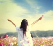 cute-flower-girl-summer-sun-Favim.com-281317